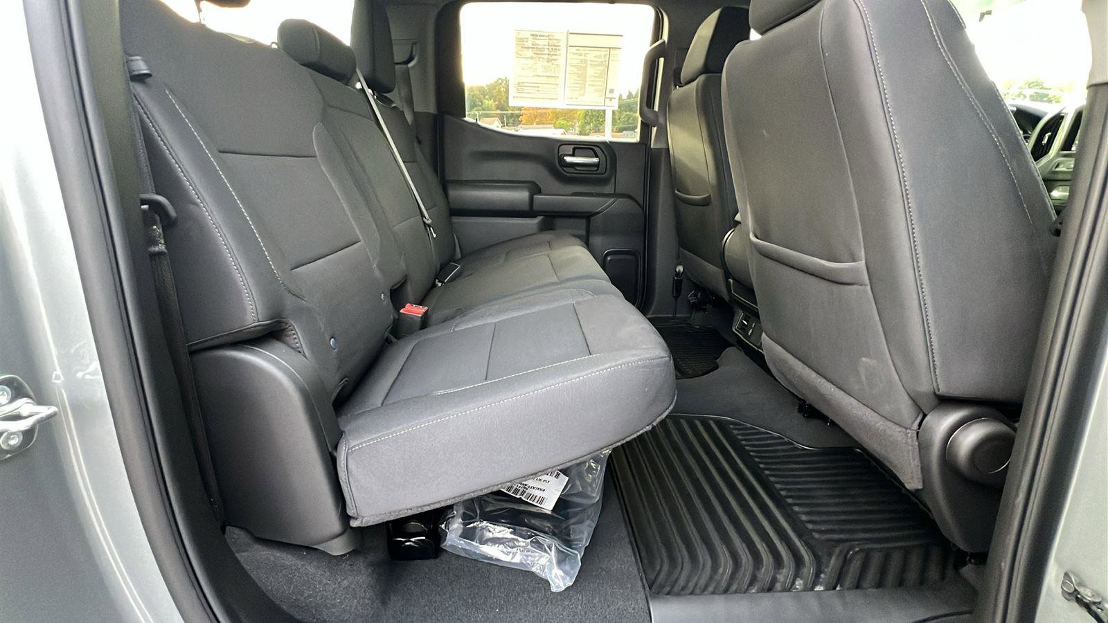 Used 2025 Chevrolet Silverado 1500 Custom w/ Turbomax Blackout Package image 15