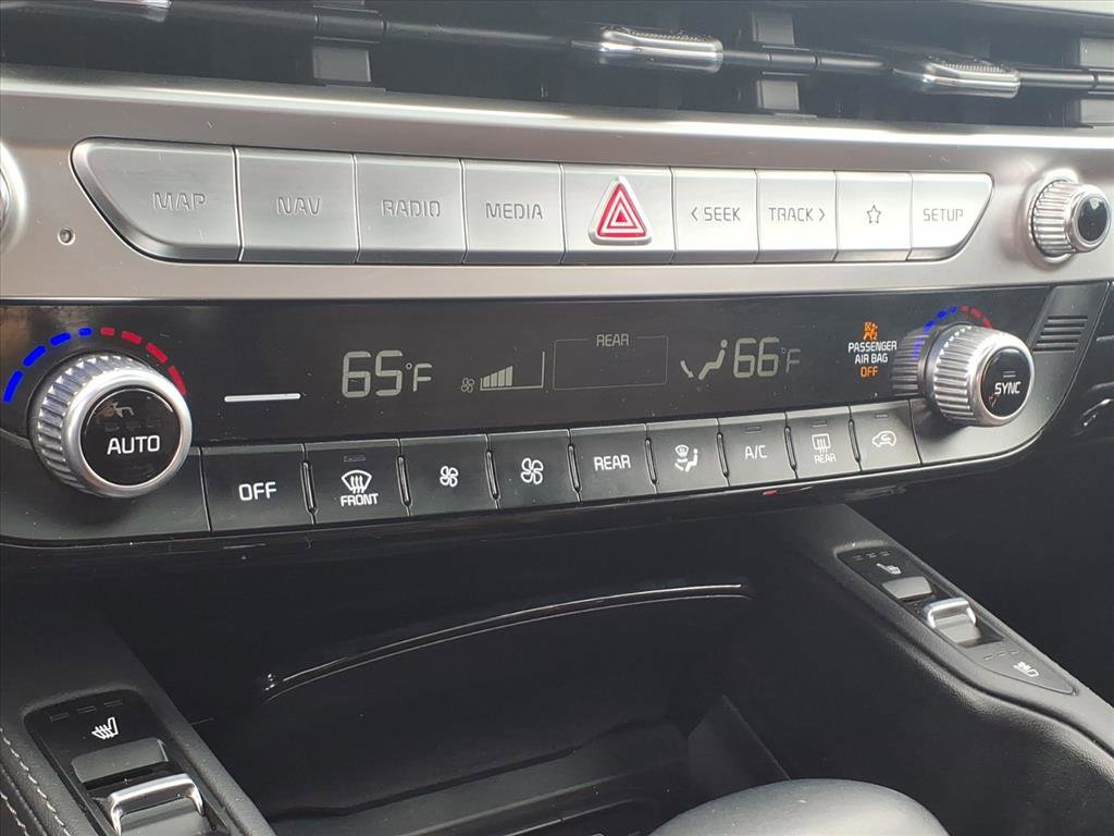 Used 2023 Kia Telluride EX w/ EX Captain's Chair Package image 14