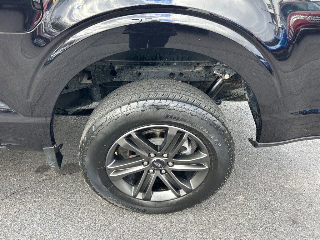 Certified 2022 Ford F150 XLT w/ Equipment Group 302A High image 32