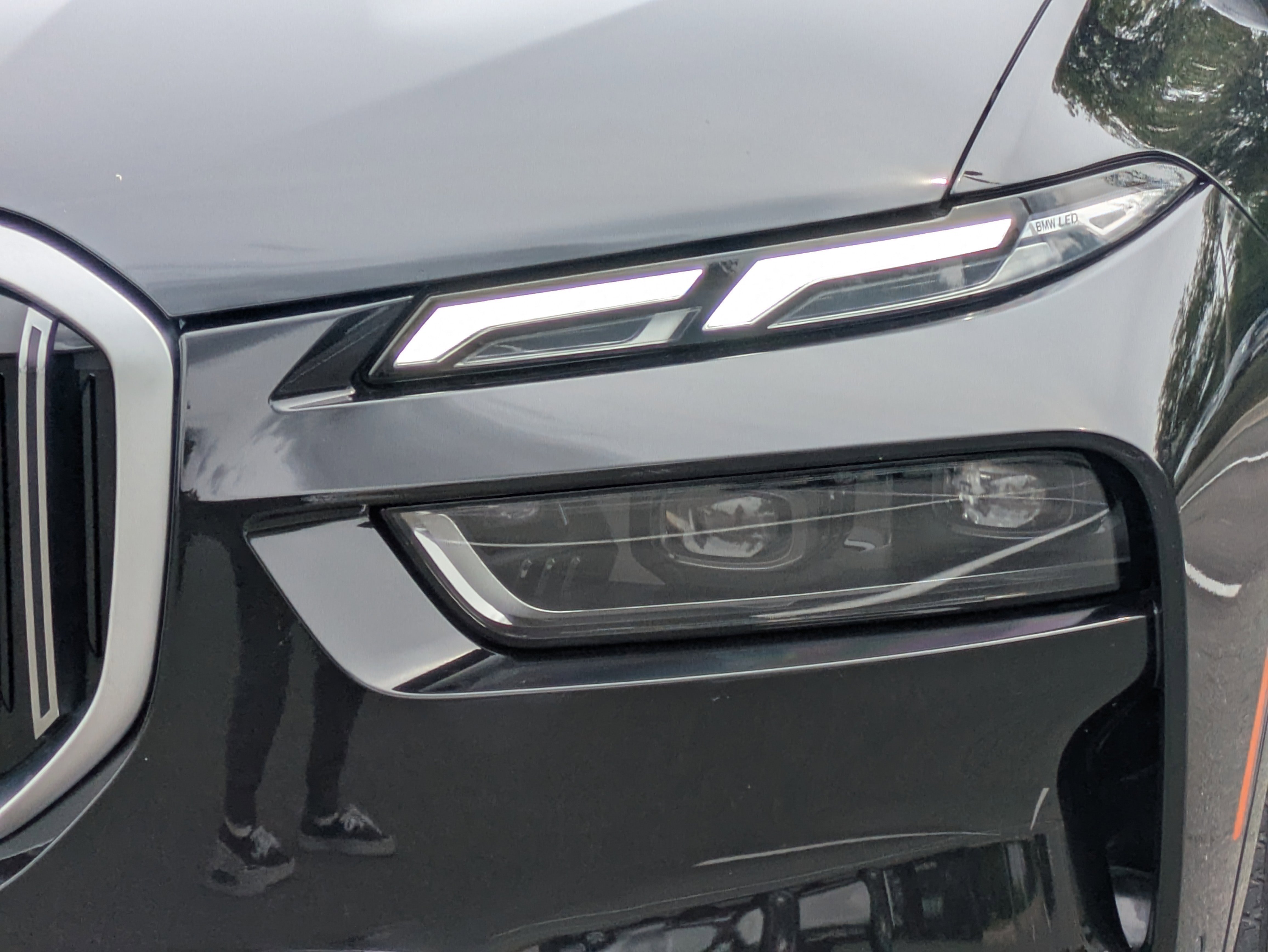 Used 2025 BMW X7 xDrive40i AWD/4WD image 10