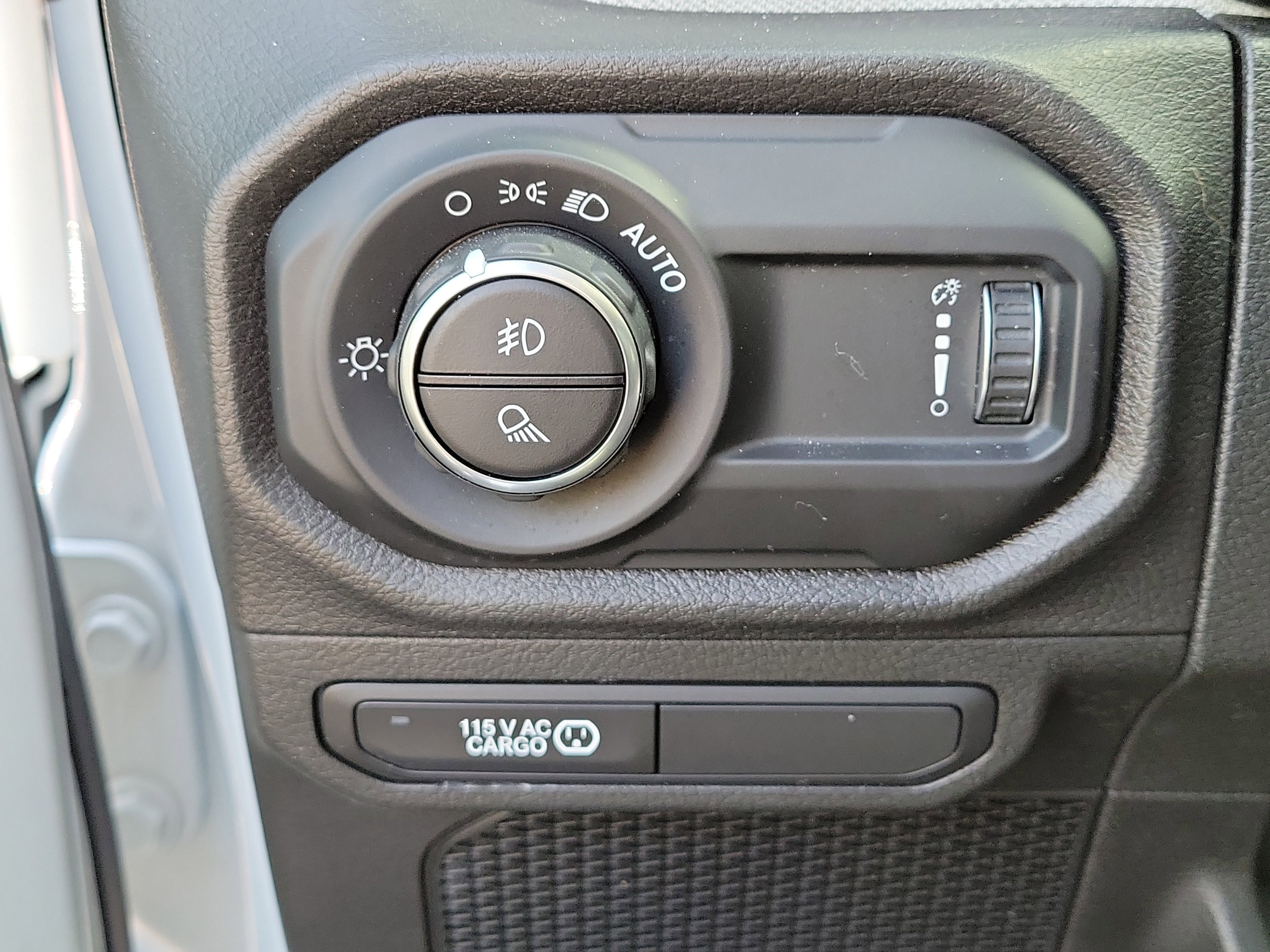 Used 2024 Jeep Gladiator Willys image 23