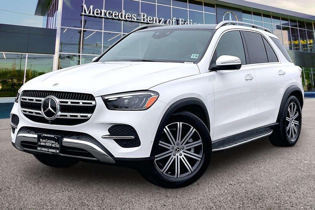 Certified 2025 Mercedes-Benz GLE 450 4MATIC image 9