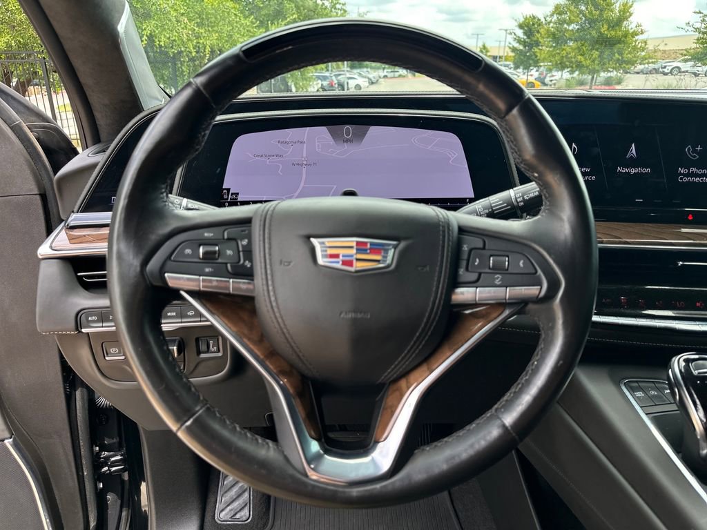 Used 2023 Cadillac Escalade ESV Sport Platinum w/ Heavy-Duty Trailer Package AWD/4WD image 19