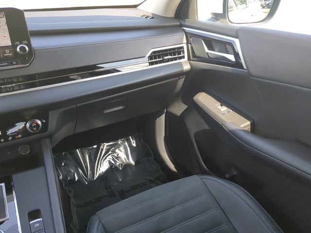 Used 2024 Mitsubishi Outlander SE image 17