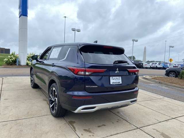 Used 2023 Mitsubishi Outlander SE FWD image 13