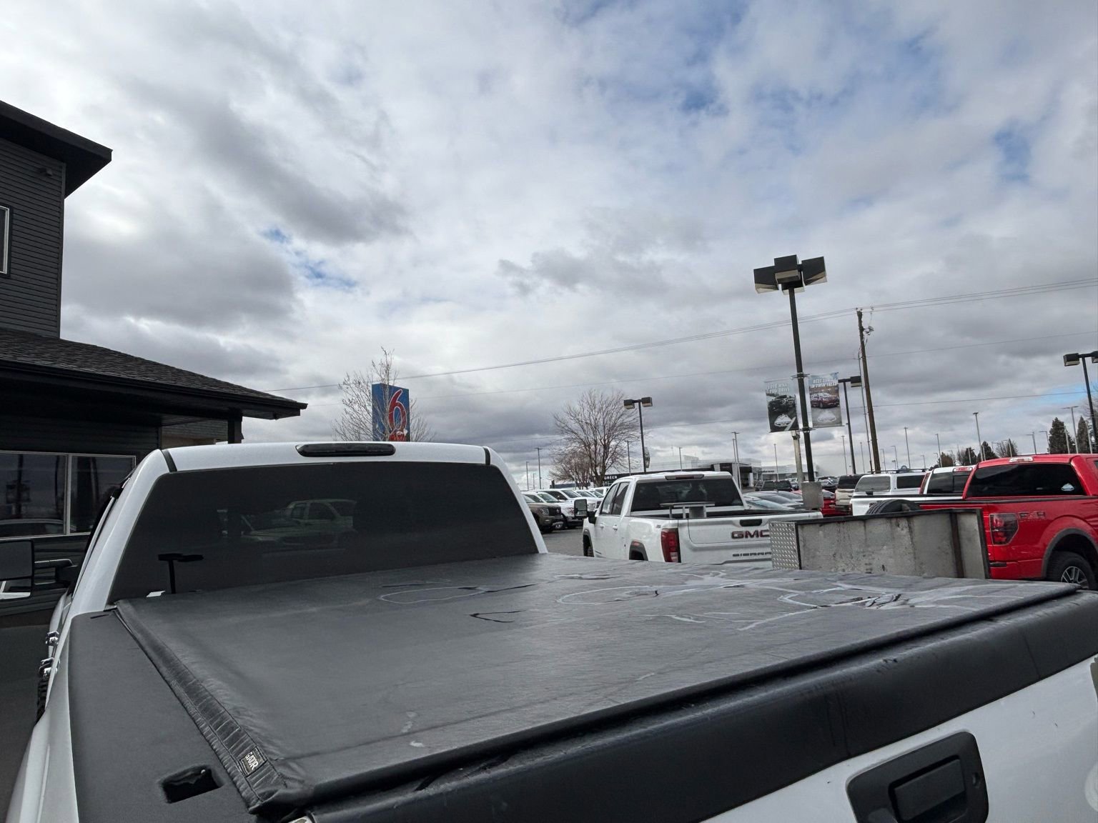 Used 2011 GMC Sierra 2500 Denali AWD/4WD image 10