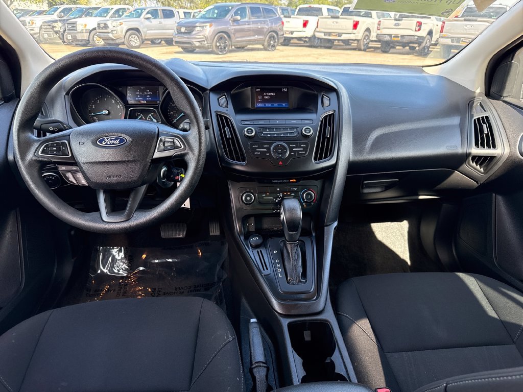 Used 2018 Ford Focus SE FWD image 6