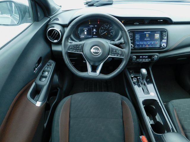 Used 2024 Nissan Kicks SR image 14