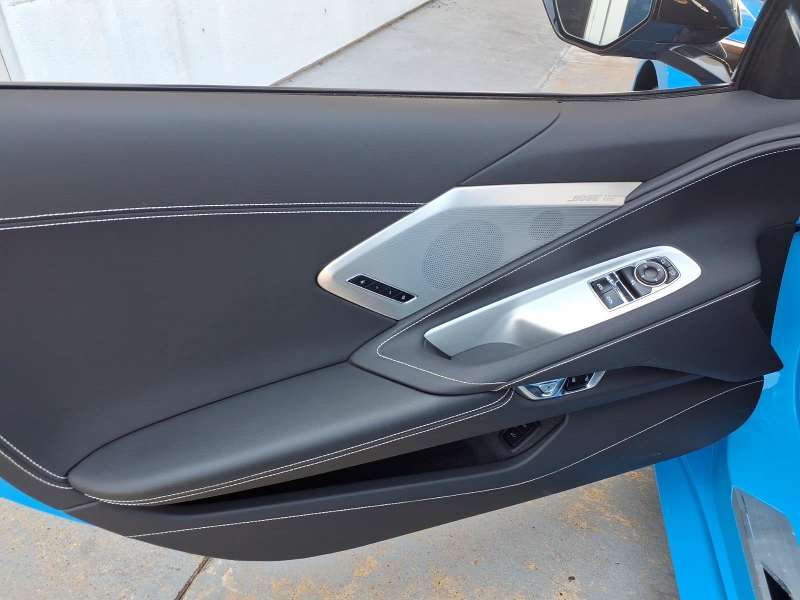 Used 2022 Chevrolet Corvette Stingray Preferred Cpe w/ Z51 Performance Package RWD image 25