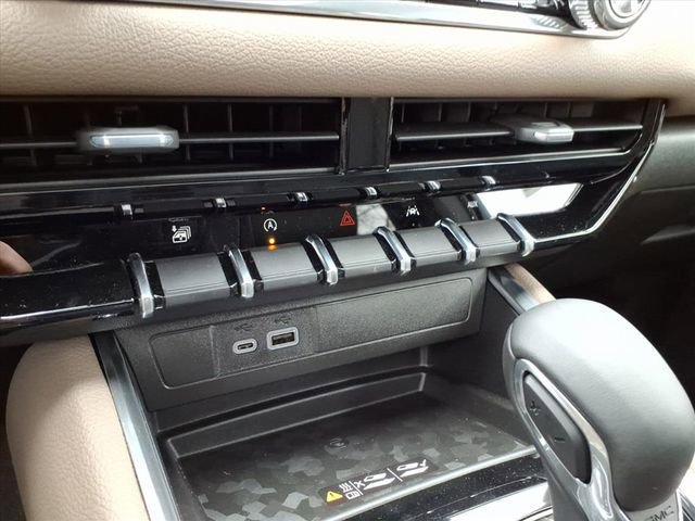 New 2026 GMC Canyon Denali image 32