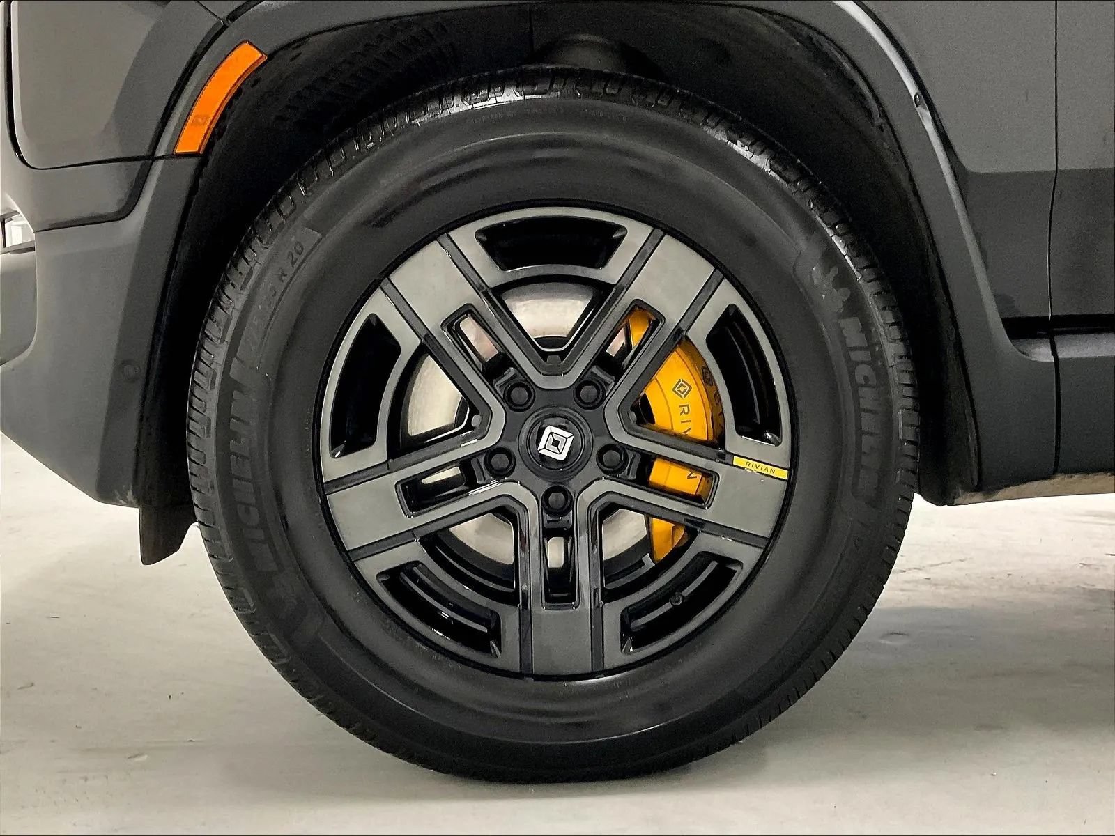 Used 2023 Rivian R1S Adventure Quad AWD/4WD image 38