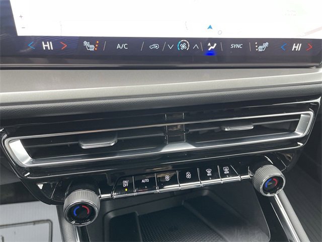 New 2026 Chevrolet Traverse LT w/ Driver Confidence Package image 18