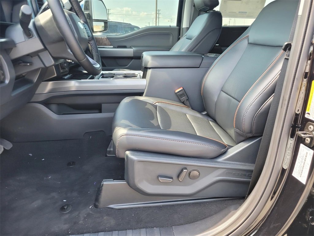 New 2025 Ford F250 Lariat w/ Lariat Ultimate Package image 11
