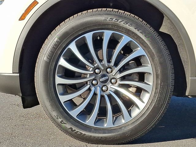 Used 2023 Lincoln Aviator AWD w/ Premium Package image 8