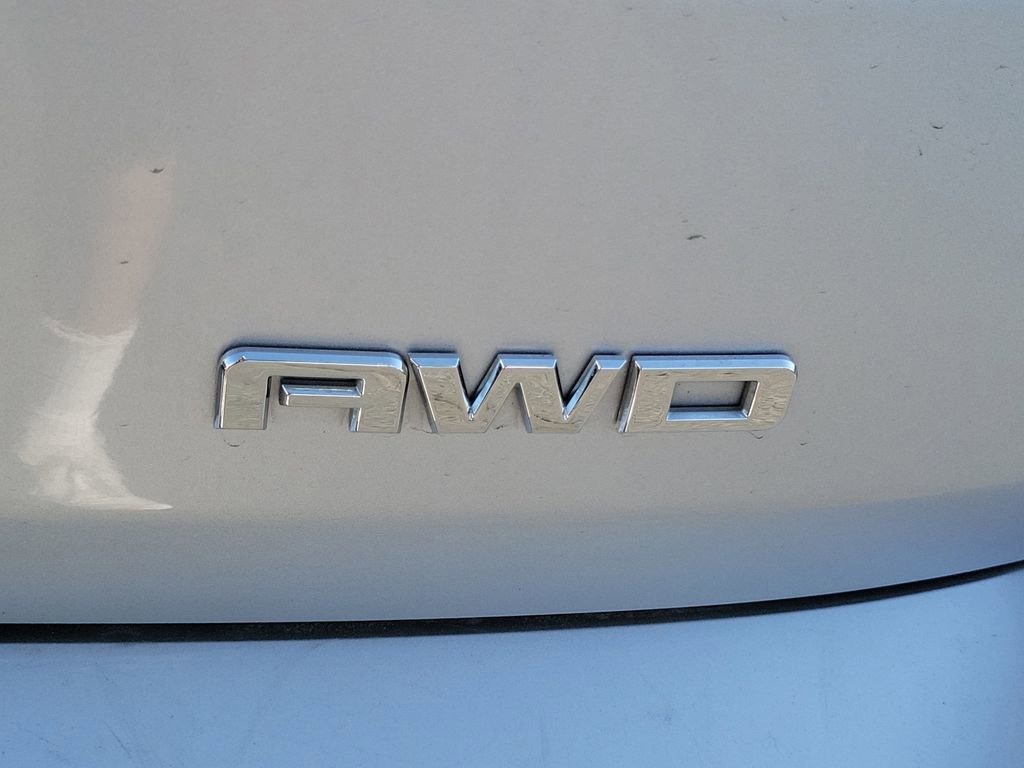 Used 2021 GMC Terrain SLT image 28