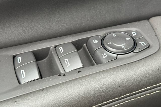 New 2026 GMC Yukon Elevation image 12