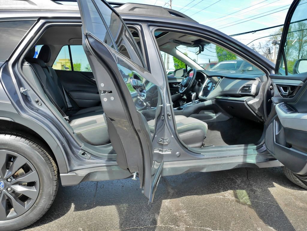 Used 2023 Subaru Outback Onyx Edition AWD/4WD image 10