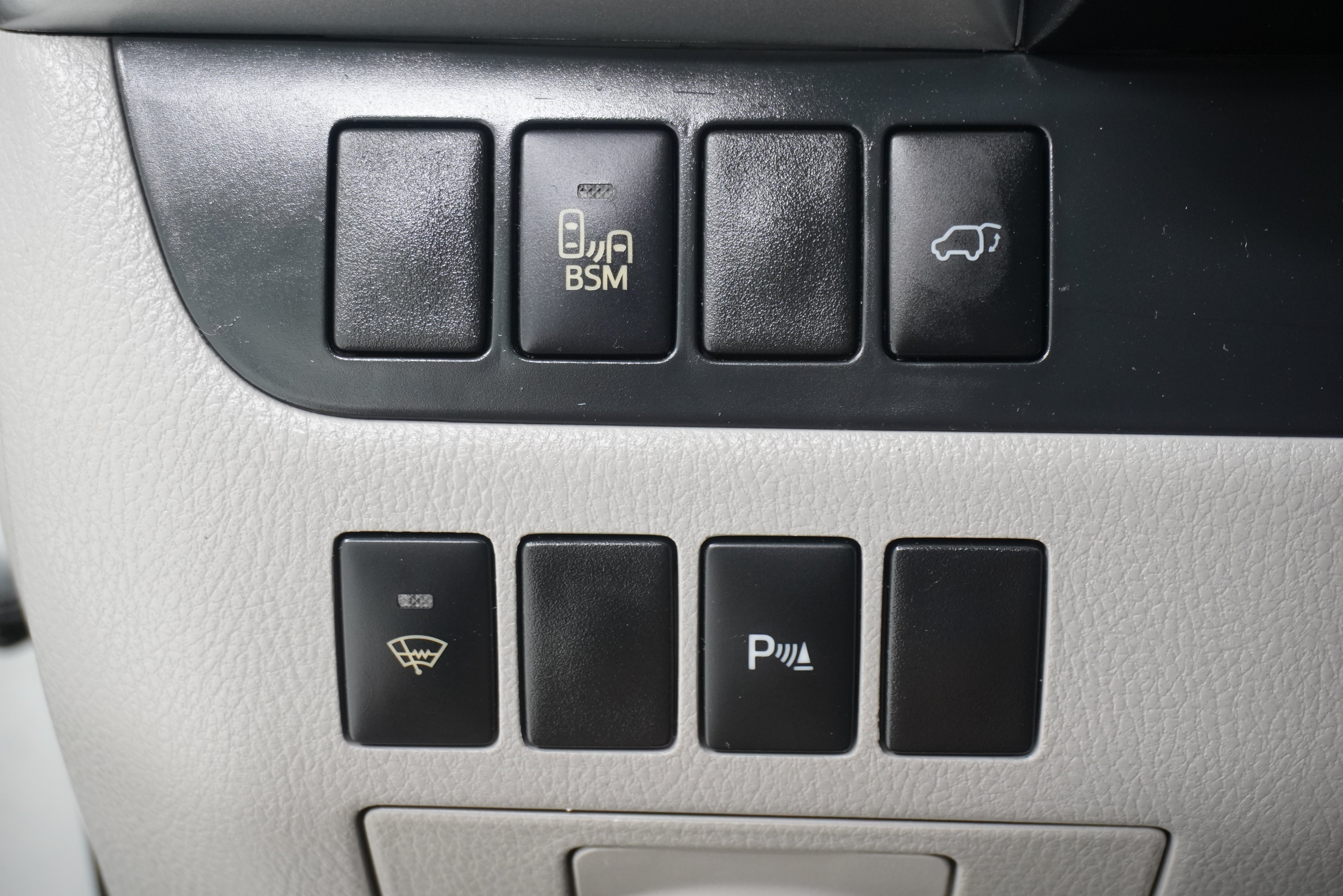 Used 2015 Toyota Highlander Limited FWD image 26