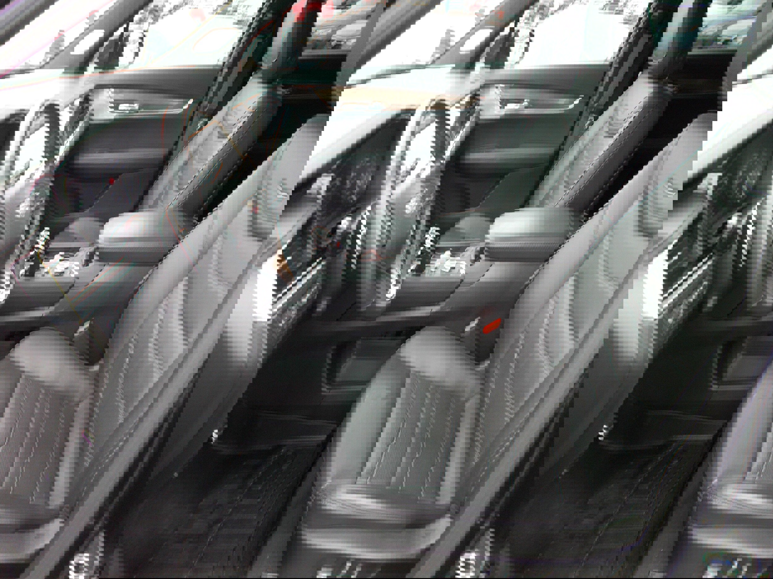 Used 2023 Cadillac XT6 Sport w/ Platinum Package image 8