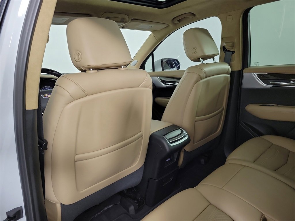 Certified 2023 Cadillac XT6 Premium Luxury w/ Platinum Package image 13