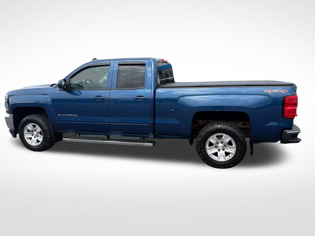 Used 2017 Chevrolet Silverado 1500 LT w/ All Star Edition AWD/4WD image 12