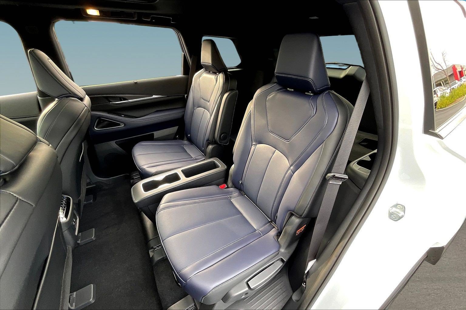 Certified 2026 INFINITI QX60 Sport w/ Dark Cargo Package AWD/4WD image 21