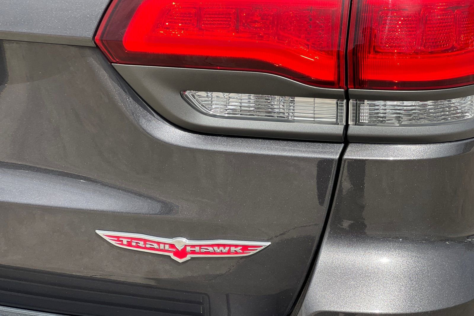 Used 2018 Jeep Grand Cherokee Trailhawk image 24