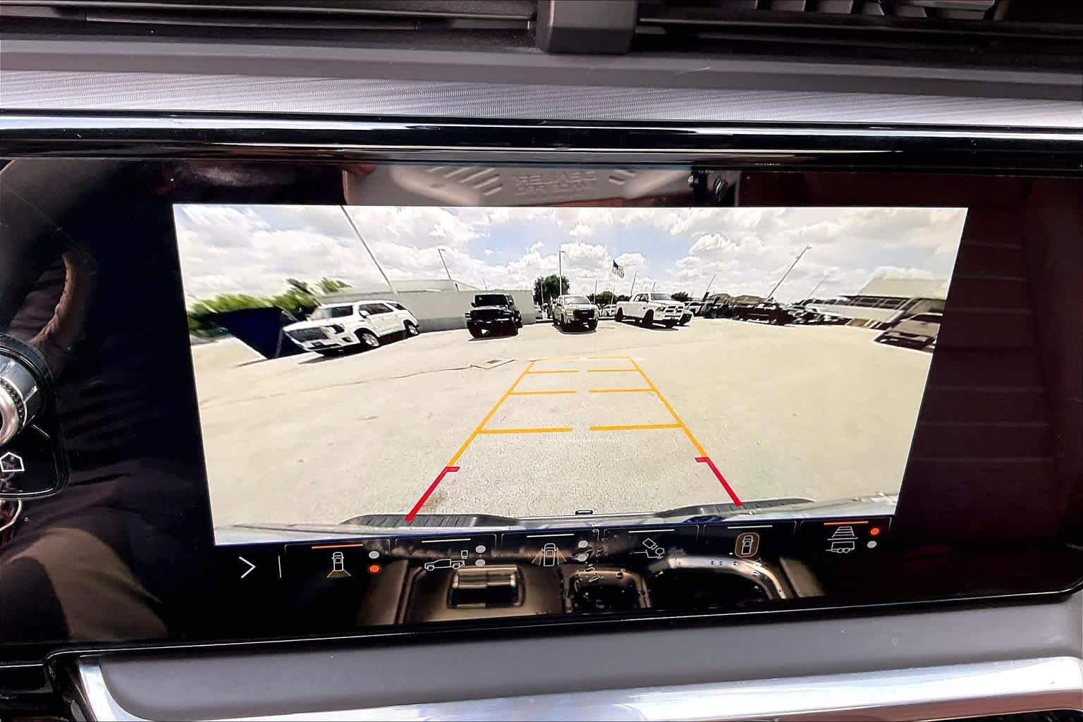 Certified 2024 GMC Sierra 3500 Denali Ultimate AWD/4WD image 27