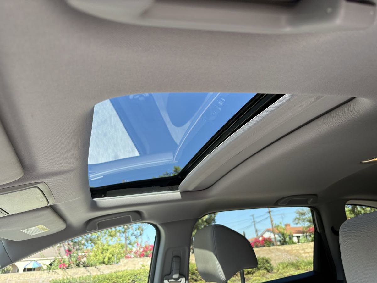 Used 2017 Honda CR-V EX image 32