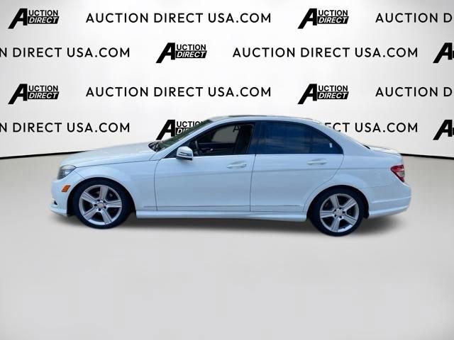 Used 2011 Mercedes-Benz C 300 4MATIC Sedan image 3