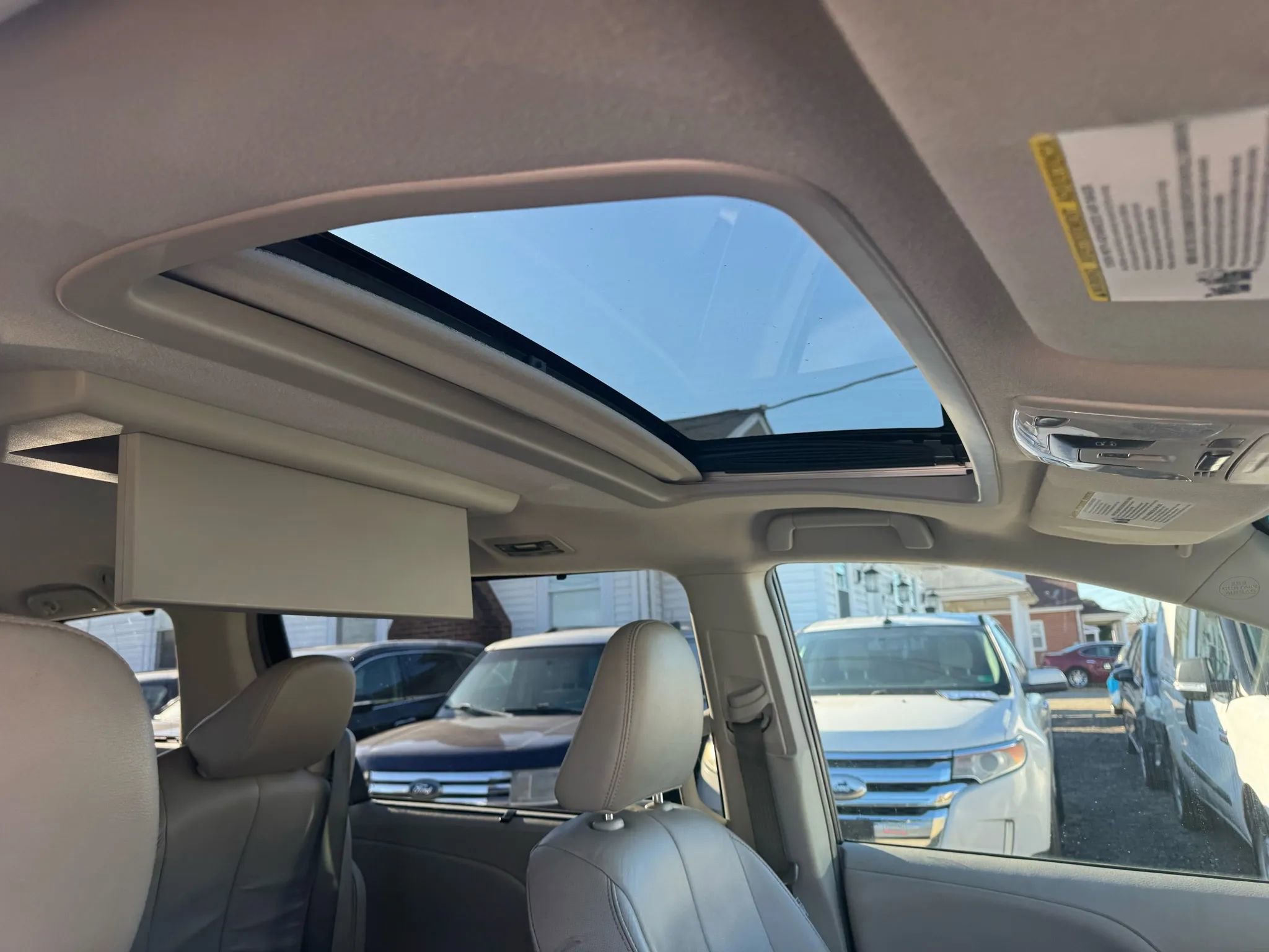 Used 2012 Toyota Sienna Limited image 79