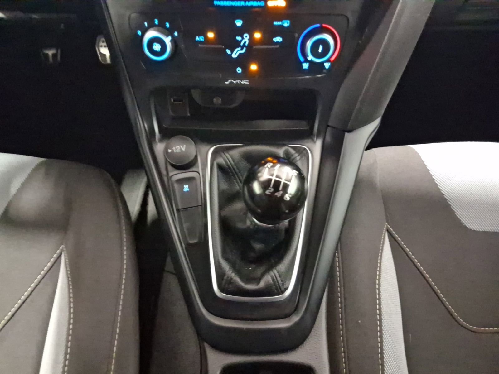 Used 2018 Ford Focus ST FWD image 26