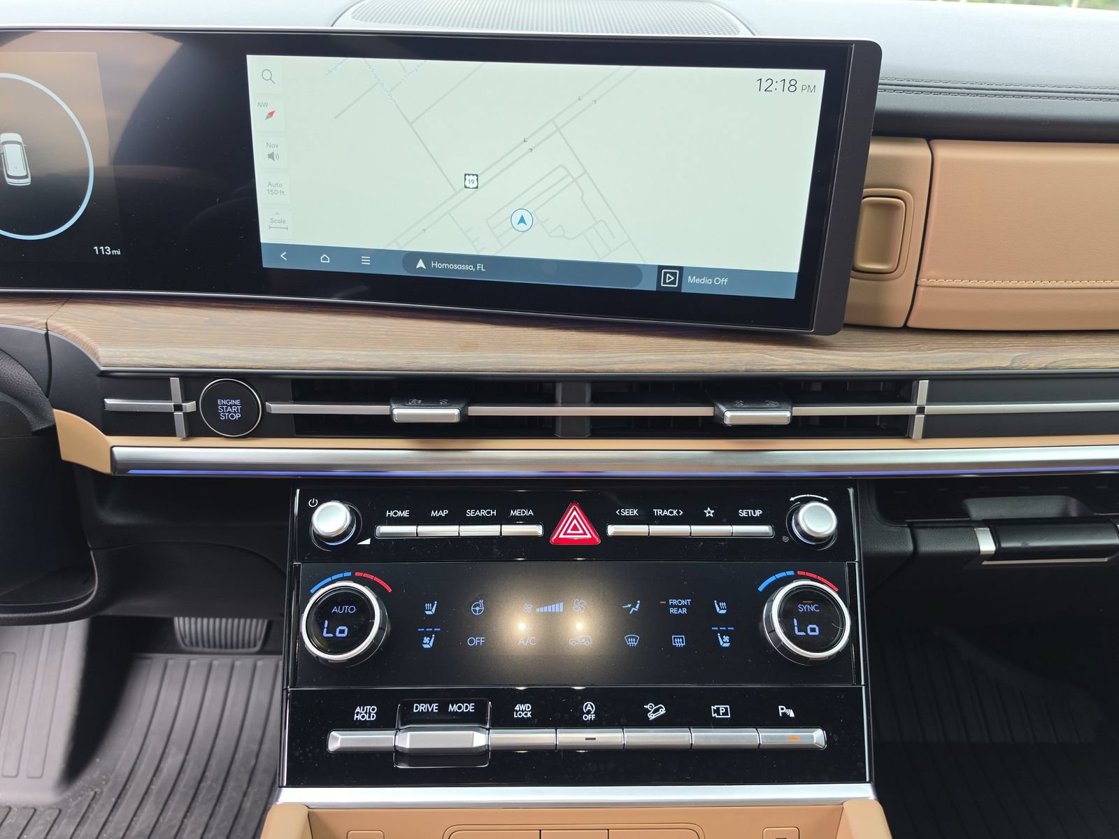 New 2026 Hyundai Santa Fe Limited AWD/4WD image 26