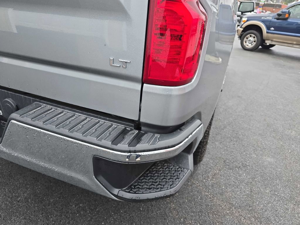Used 2023 Chevrolet Silverado 1500 LT image 11