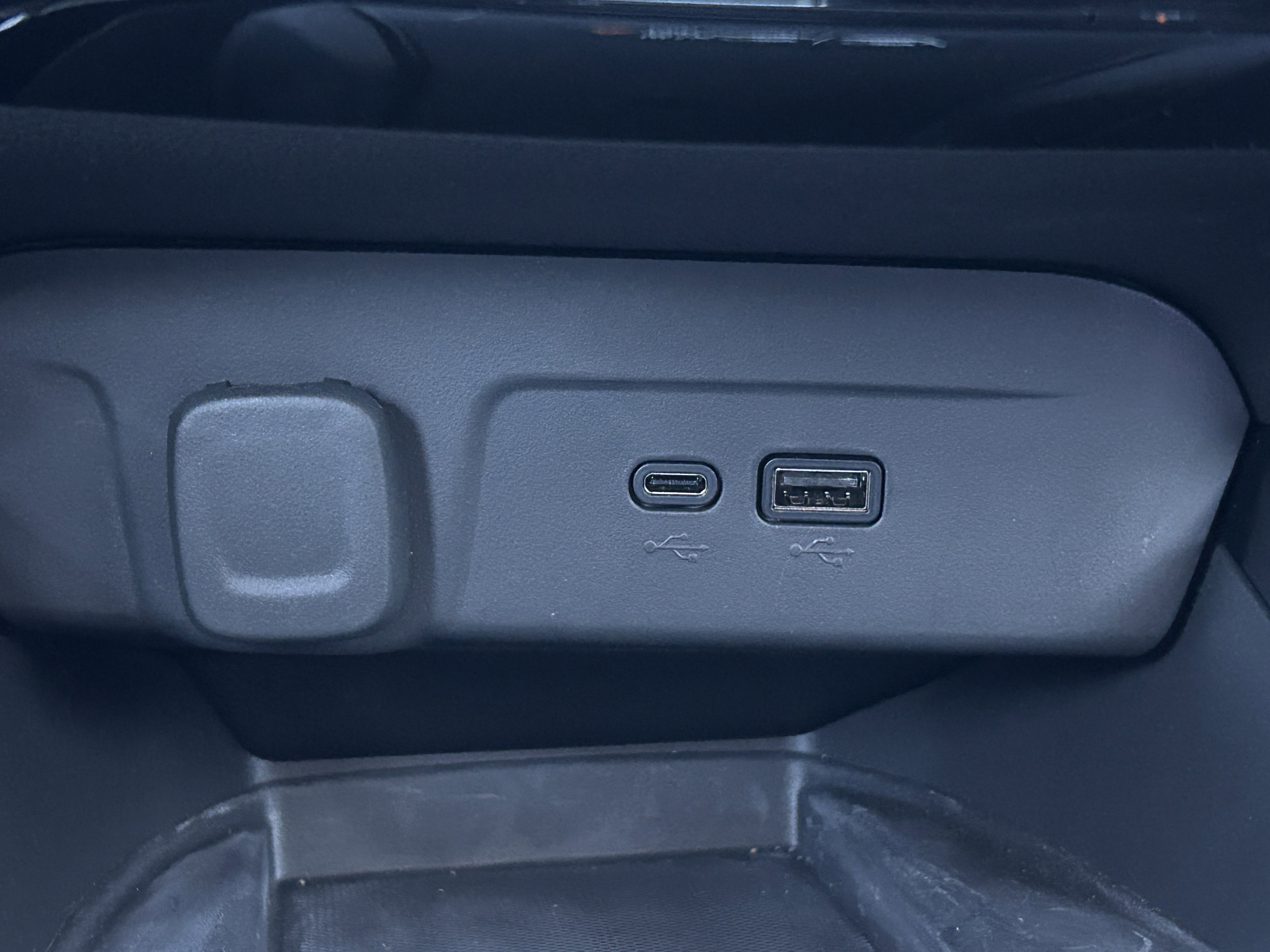 Used 2024 Chevrolet Trax ACTIV w/ Sunroof Package image 31