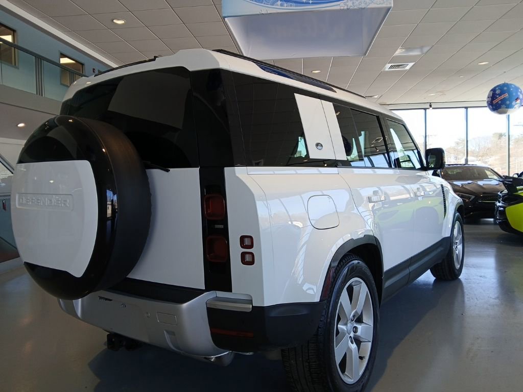 Used 2024 Land Rover Defender 110 S image 5