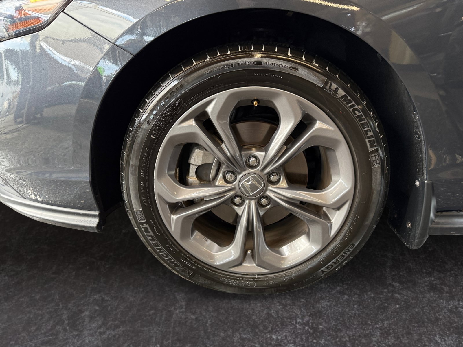 Used 2024 Honda Accord EX image 15