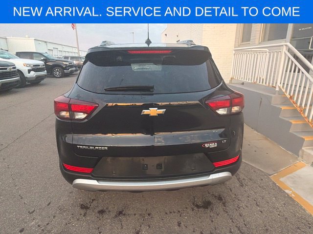 Used 2025 Chevrolet TrailBlazer LT w/ Convenience Package FWD image 9