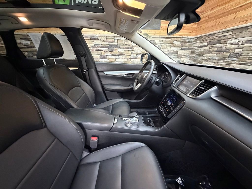 Used 2019 INFINITI QX50 Luxe w/ Navigation Package AWD/4WD image 14