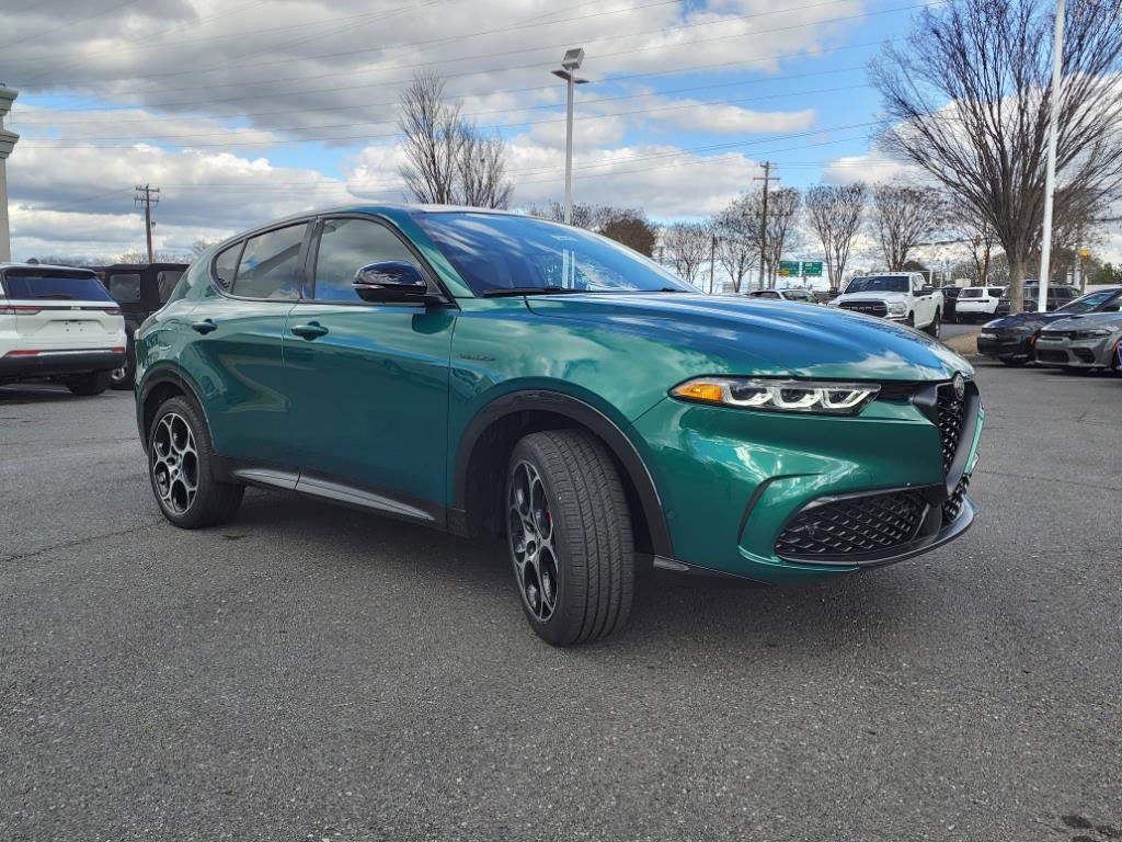 New 2024 Alfa Romeo Tonale Veloce w/ Active Assist Package image 3