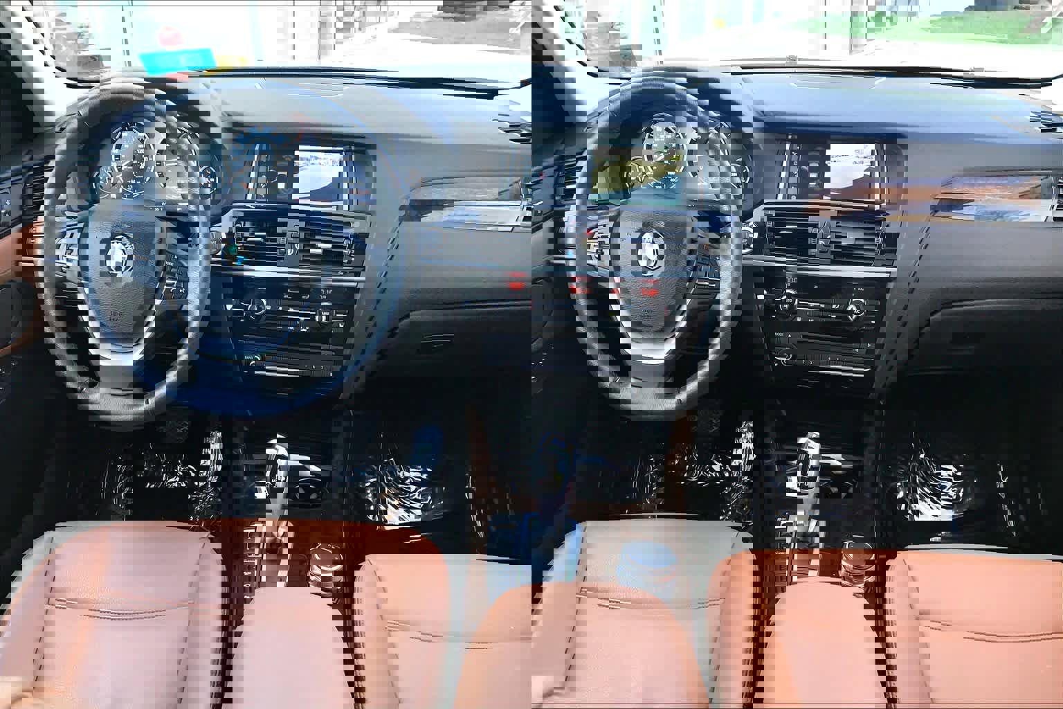 Used 2017 BMW X3 xDrive28i image 15