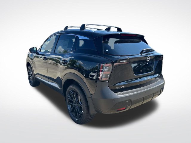 New 2027 Nissan Kicks SR FWD image 7