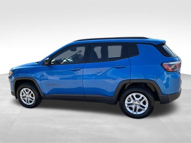 Used 2018 Jeep Compass Sport w/ Tech Group FWD image 7