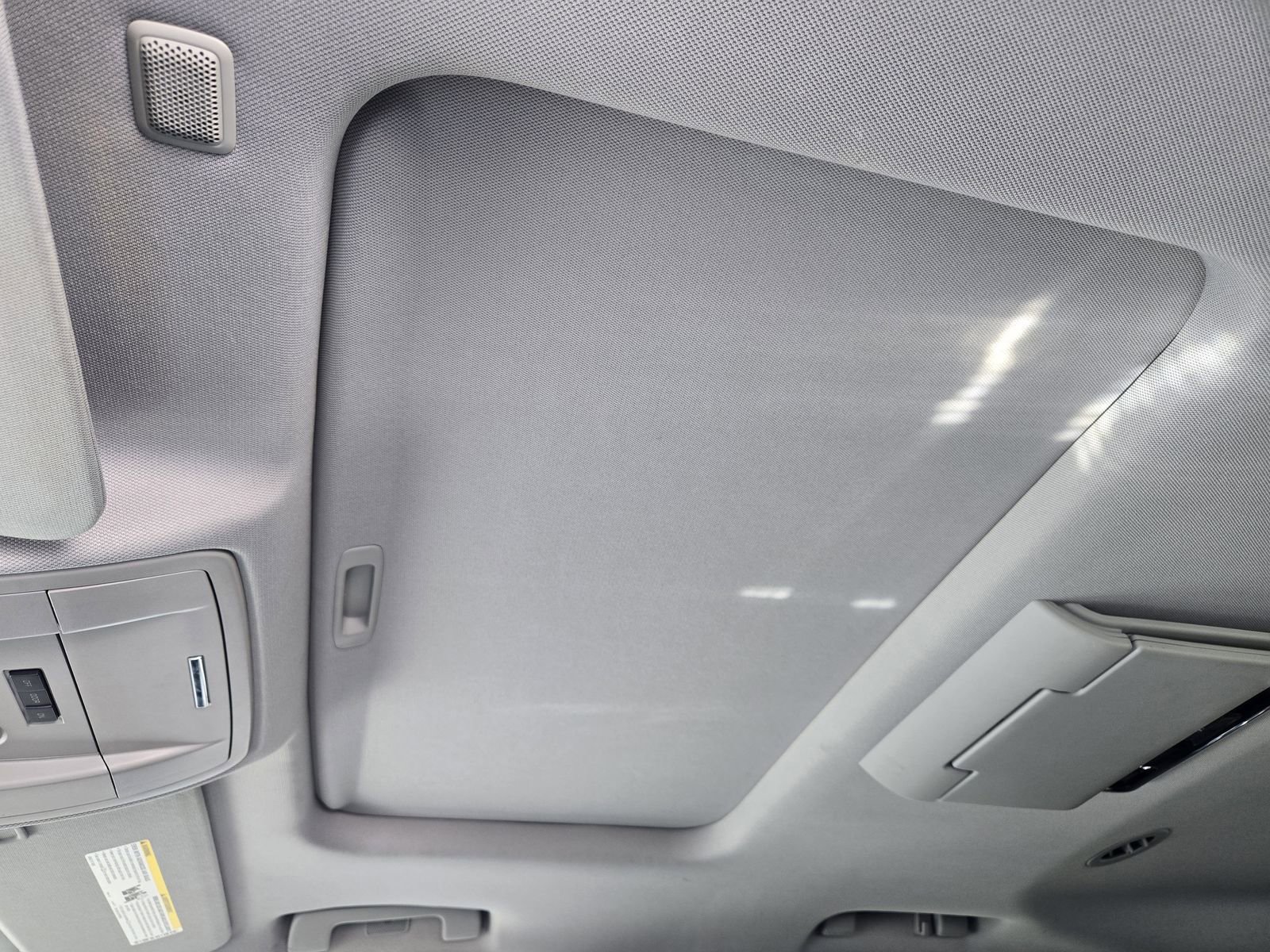 Used 2015 GMC Yukon Denali w/ Premium Package image 22