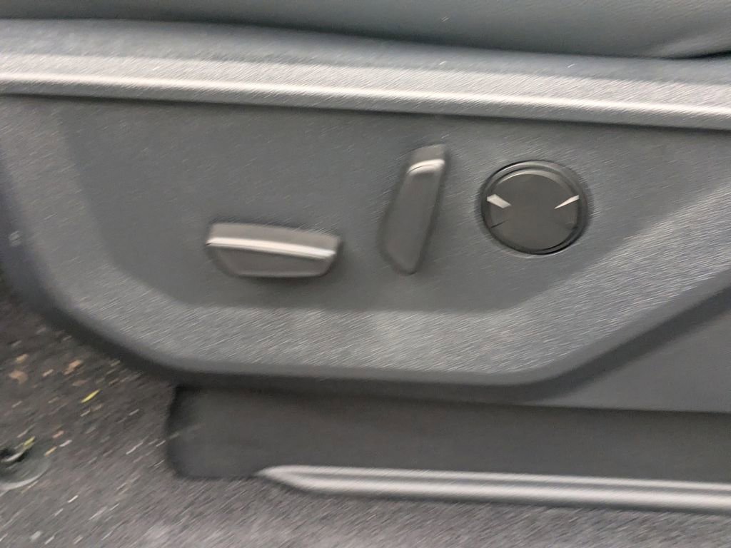 New 2026 Ford F150 Lariat w/ Equipment Group 501A Mid image 21