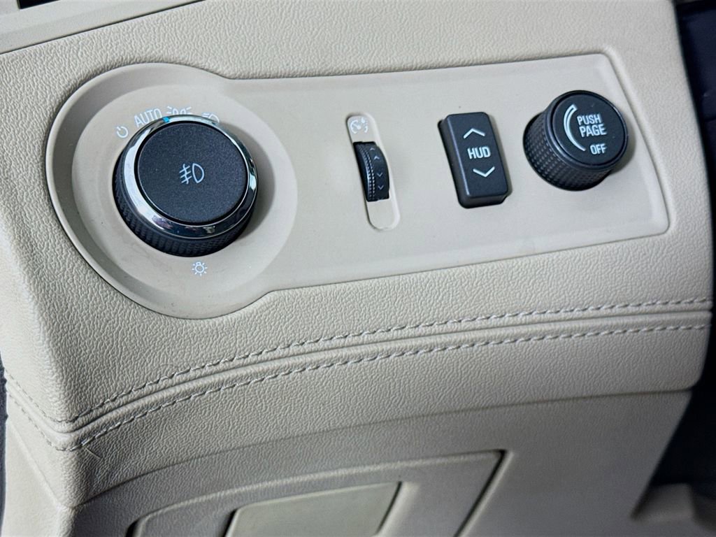 Used 2010 Buick LaCrosse CXL w/ Luxury Package FWD image 12