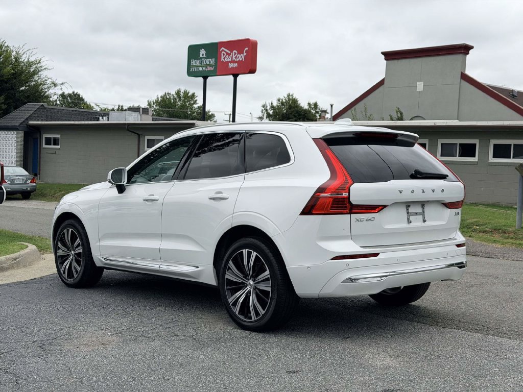 Used 2023 Volvo XC60 B5 Plus w/ Climate Package AWD/4WD image 24