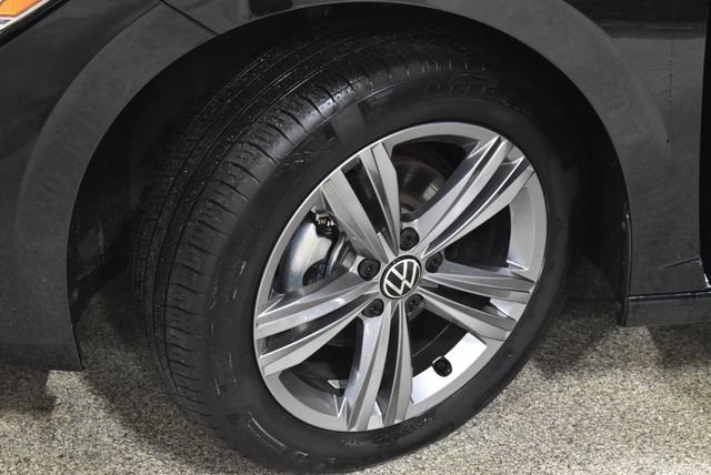 Used 2024 Volkswagen Jetta SE image 11