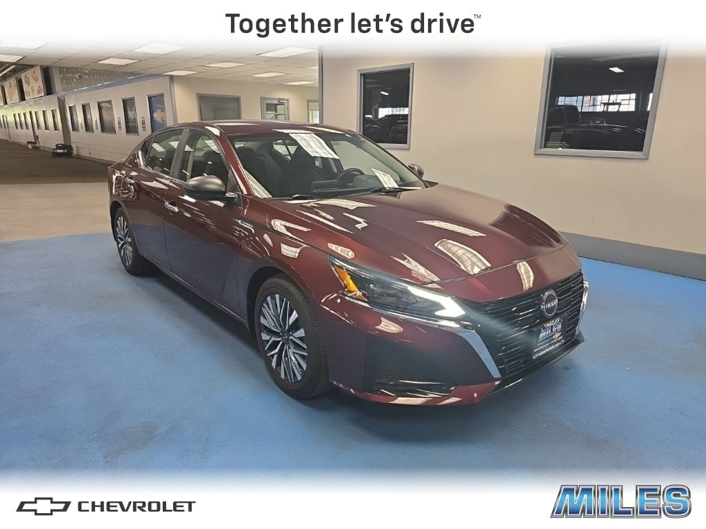 Used 2024 Nissan Altima 2.5 SV FWD video 1