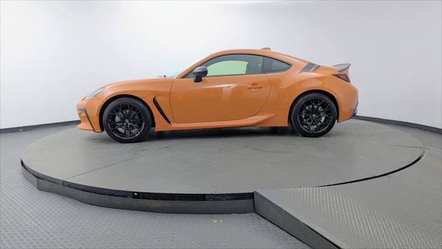 Used 2023 Toyota GR86 10th Anniversary SE RWD image 3